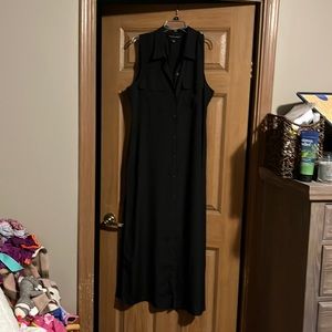 Black Victoria’s Secret button-up maxi dress. Size large.